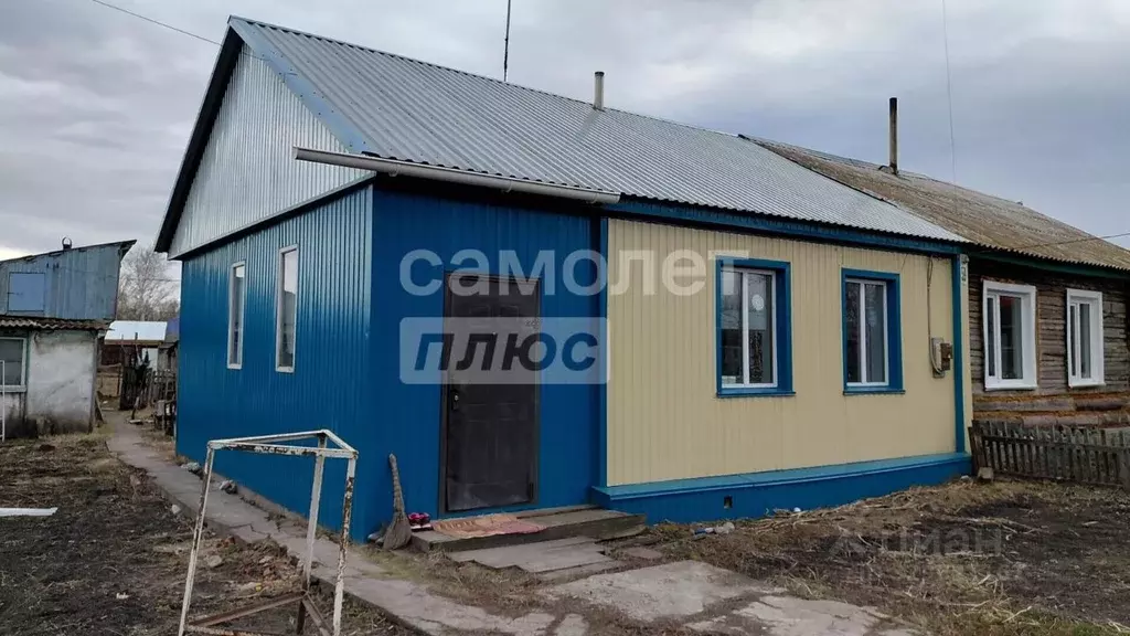 Дом в Алтайский край, с. Петропавловское ул. Чапаева, 59 (48 м) - Фото 1