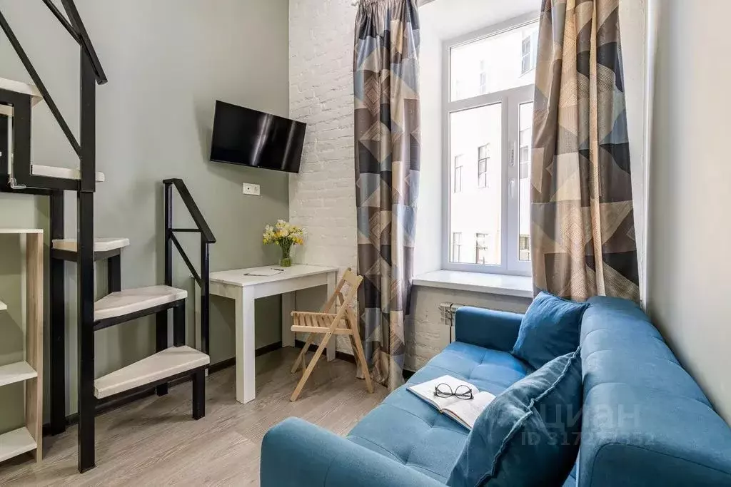 Студия Санкт-Петербург ул. Достоевского, 30 (17.0 м) - Фото 0