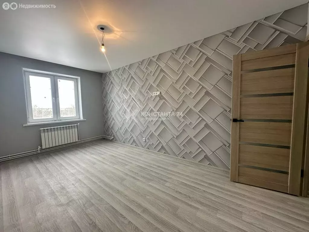 1-комнатная квартира: Чебаркуль, улица Крылова, 85 (39.4 м) - Фото 2