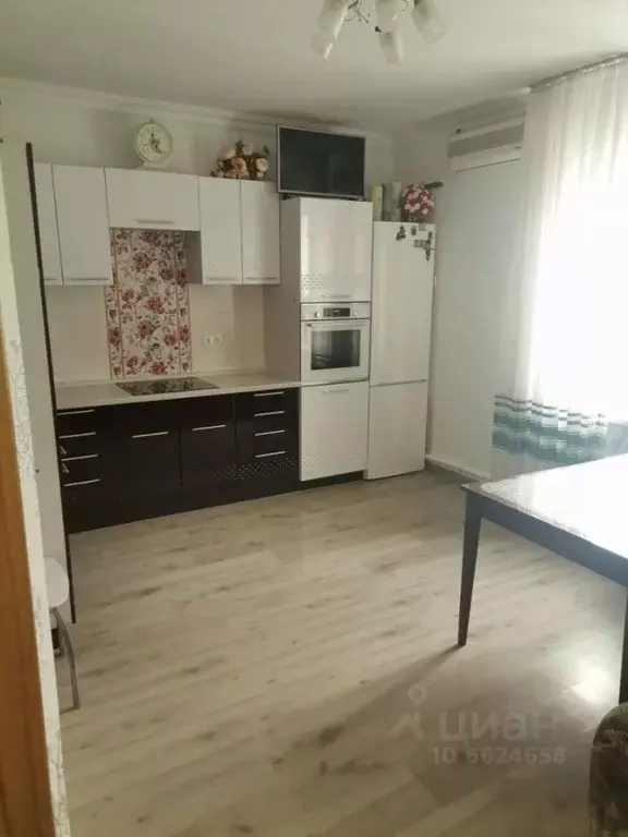 Дом в Краснодарский край, Новороссийск ул. Суджукская коса, 1а (250.0 . - Фото 0