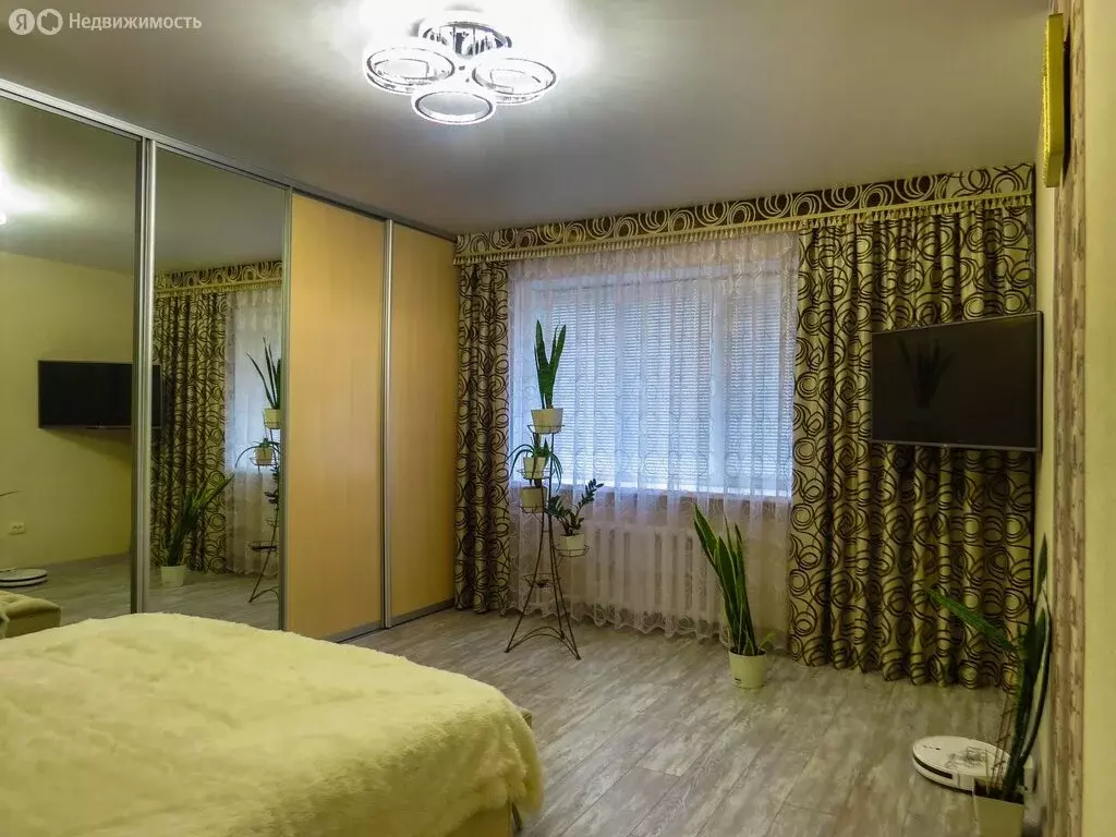 3-комнатная квартира: Ейск, Красная улица, 57А (100 м) - Фото 1