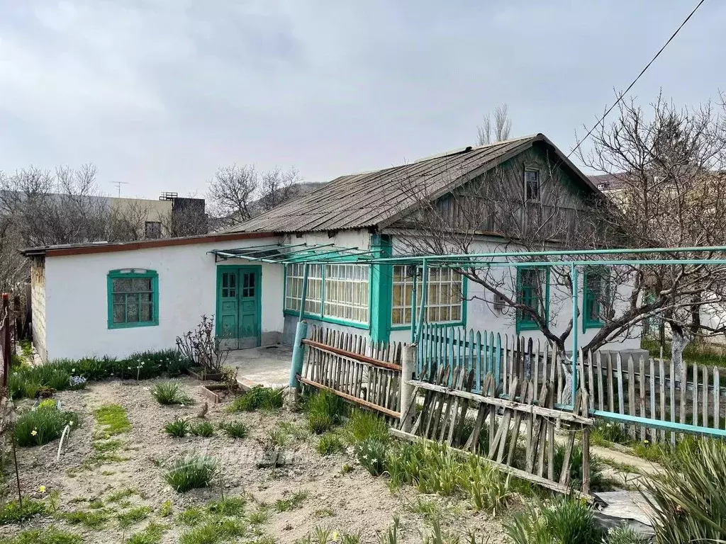 Дом в Севастополь с. Верхнесадовое, пер. Речной, 6 (50 м) - Фото 1