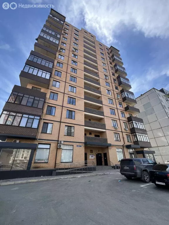 2-комнатная квартира: Махачкала, улица Габитова, 12Г (80 м) - Фото 1