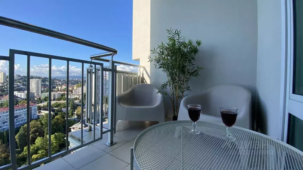 3-к кв. Краснодарский край, Сочи Светлана мкр, ул. Гагринская, 10 ... - Фото 2