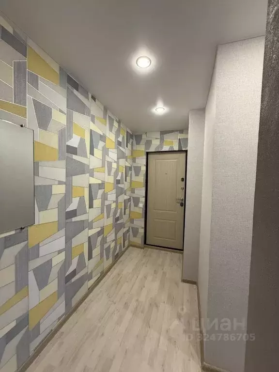 2-к кв. Свердловская область, Екатеринбург ул. Ясная, 32к4 (44.2 м) - Фото 1