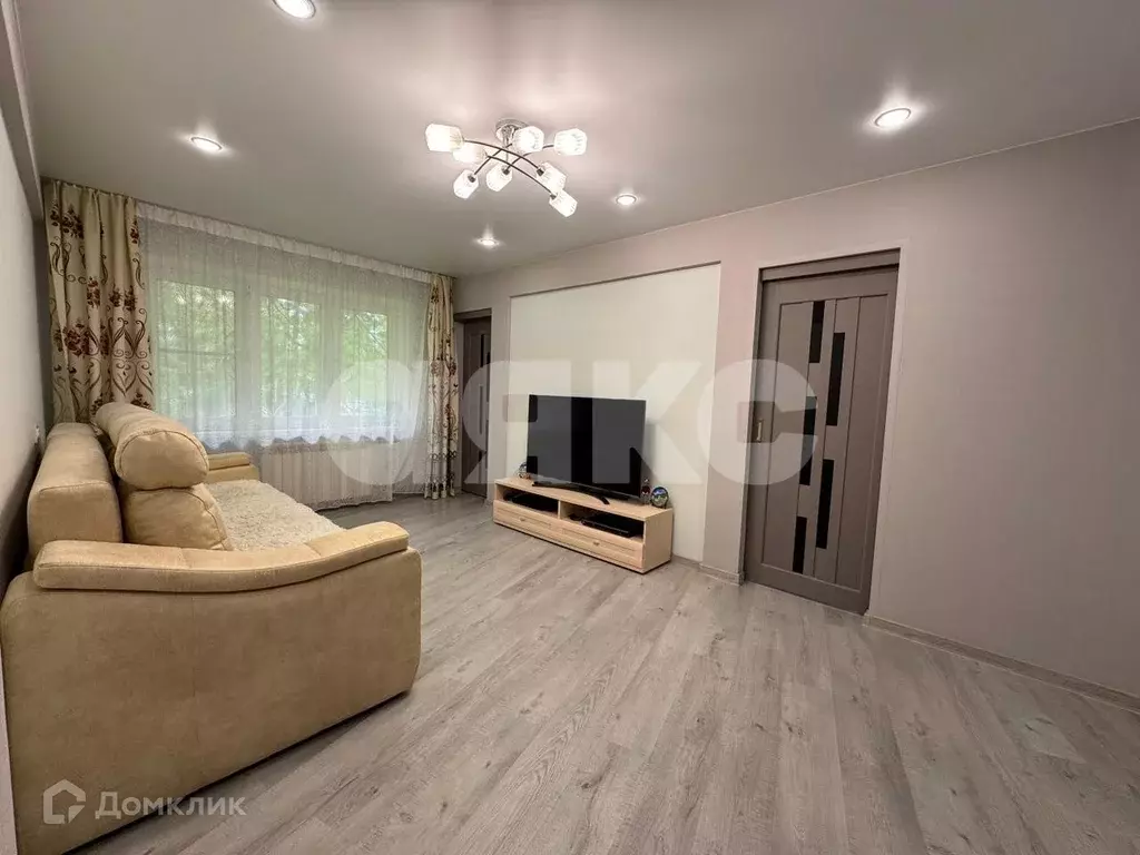Продаётся 4-к квартира, 58.4 м - Фото 1