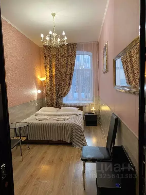 Комната Санкт-Петербург 2-я Советская ул., 19 - Фото 1