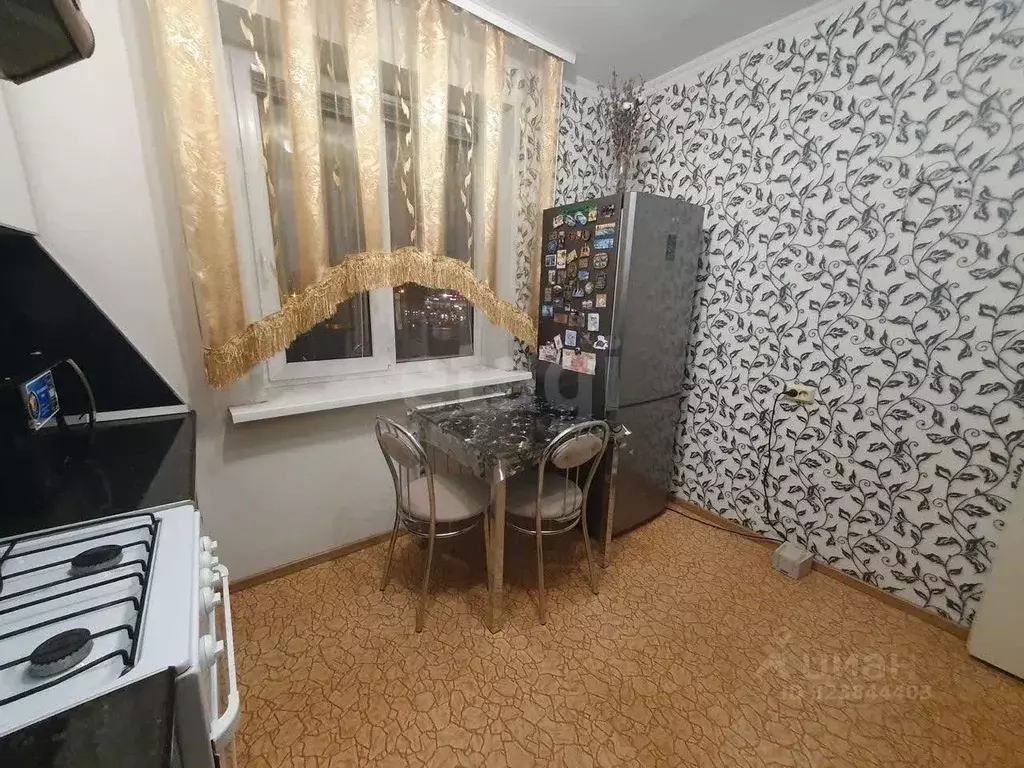 3-к кв. Белгородская область, Белгород Почтовая ул., 50 (66.9 м) - Фото 1