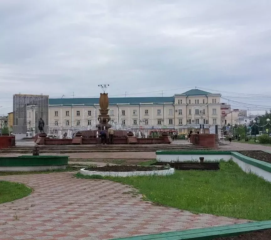 2-к кв. Саха (Якутия), Якутск ул. Дзержинского, 1 (50.0 м) - Фото 0