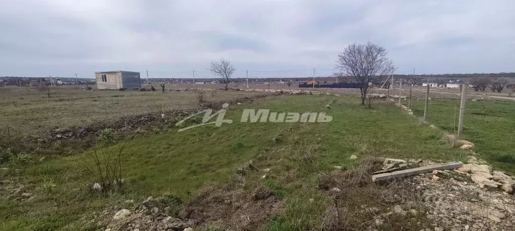 Участок в Крым, Симферопольский район, Трудовское с/пос, Романтика СПК ... - Фото 1