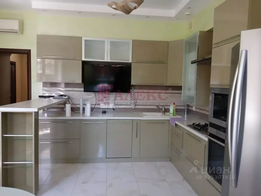 Дом в Ростовская область, Ростов-на-Дону ул. Горбачева, 65 (191 м) - Фото 1