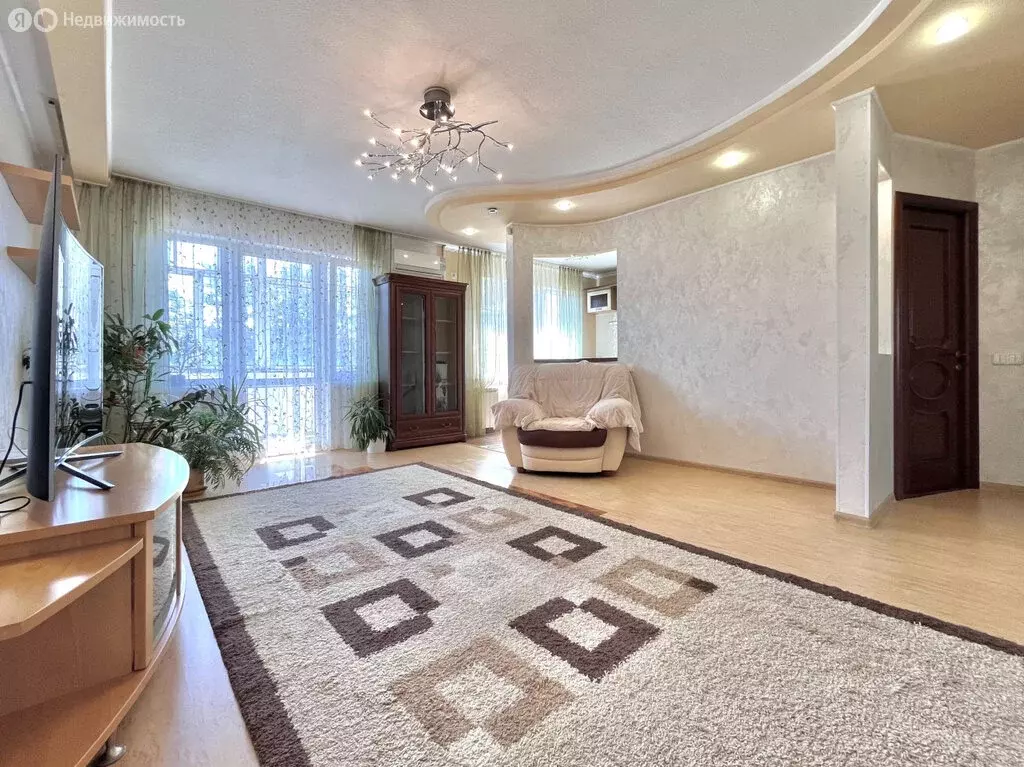 3-комнатная квартира: Первоуральск, улица Трубников, 26 (78.2 м) - Фото 0