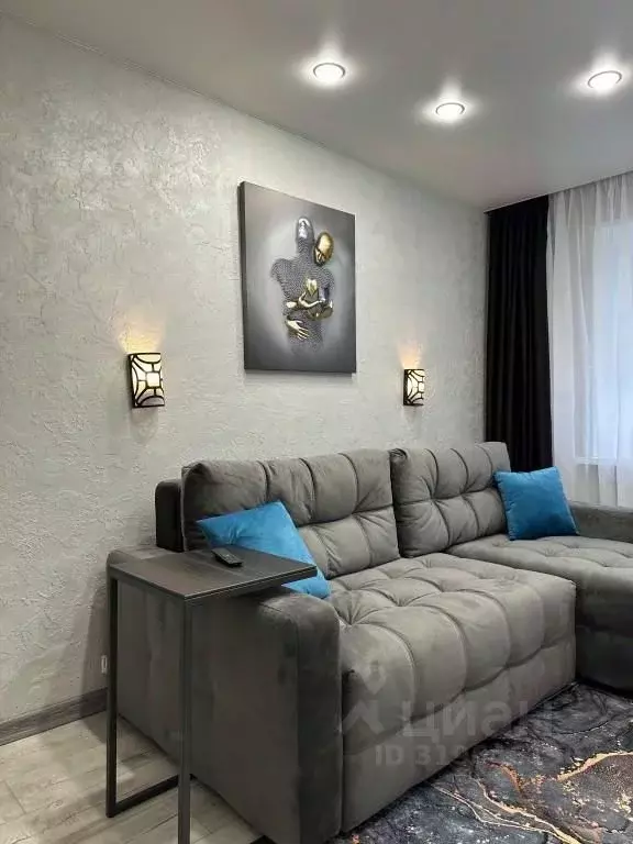 2-к кв. Мурманская область, Кировск ул. Кирова, 43 (42.0 м) - Фото 1