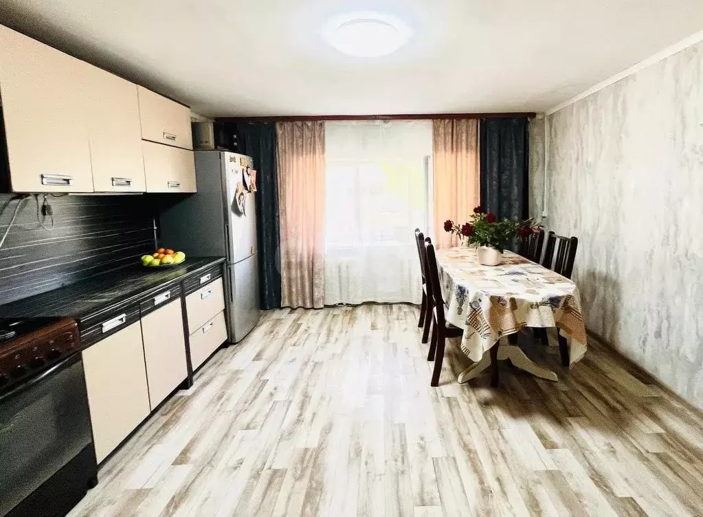 Дом в Оренбургская область, Илекский район, с. Кардаилово Советская ... - Фото 1