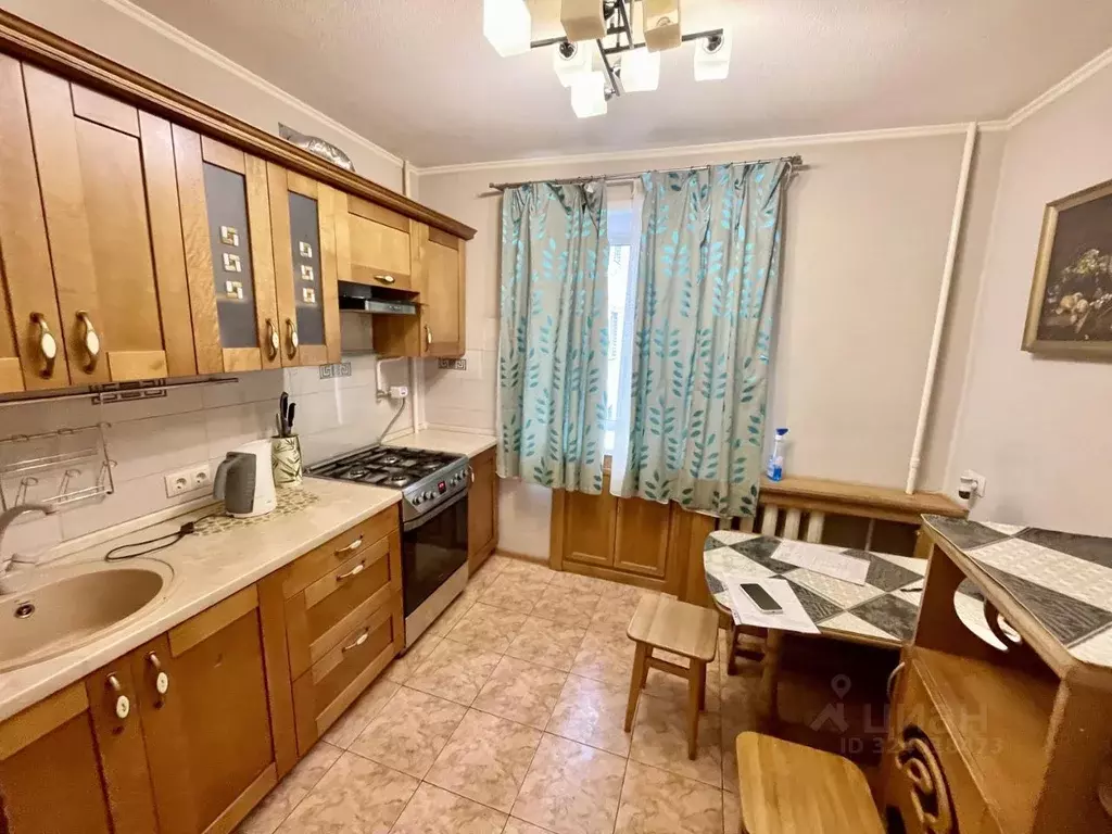 2-к кв. Калужская область, Калуга ул. Белинского, 9 (60.0 м) - Фото 1