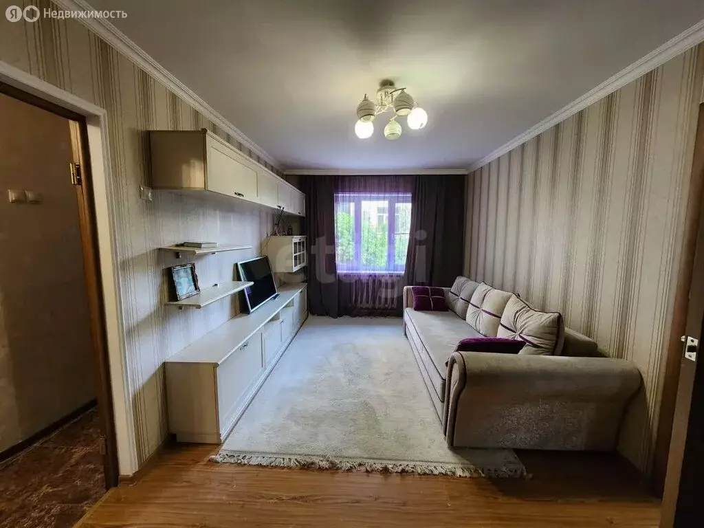 2-комнатная квартира: Владикавказ, улица Ватутина, 17Д (45 м) - Фото 1