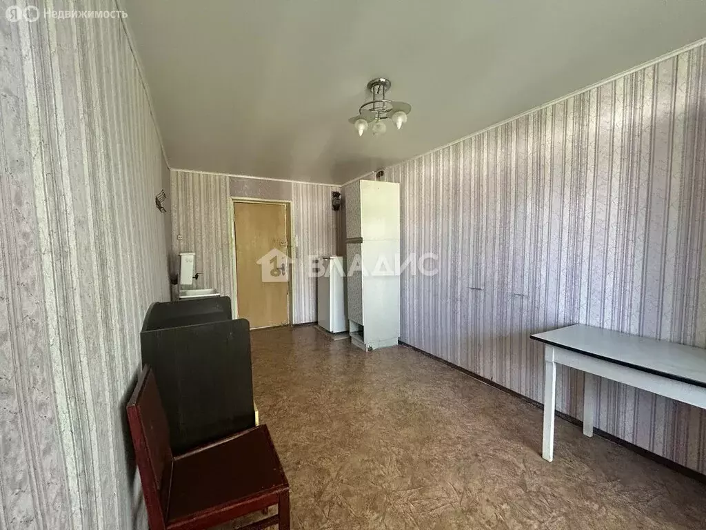 1к в 10-комнатной квартире (15 м) - Фото 0