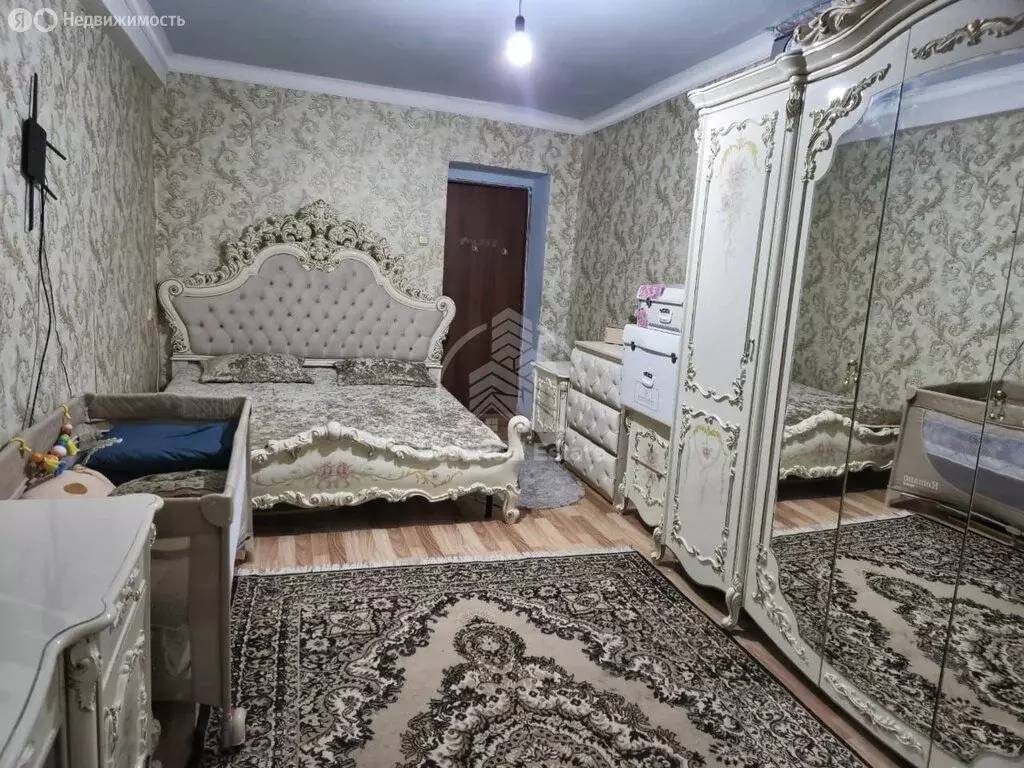 4-комнатная квартира: Избербаш, улица Г. Гамидова, 89 (80.5 м) - Фото 0