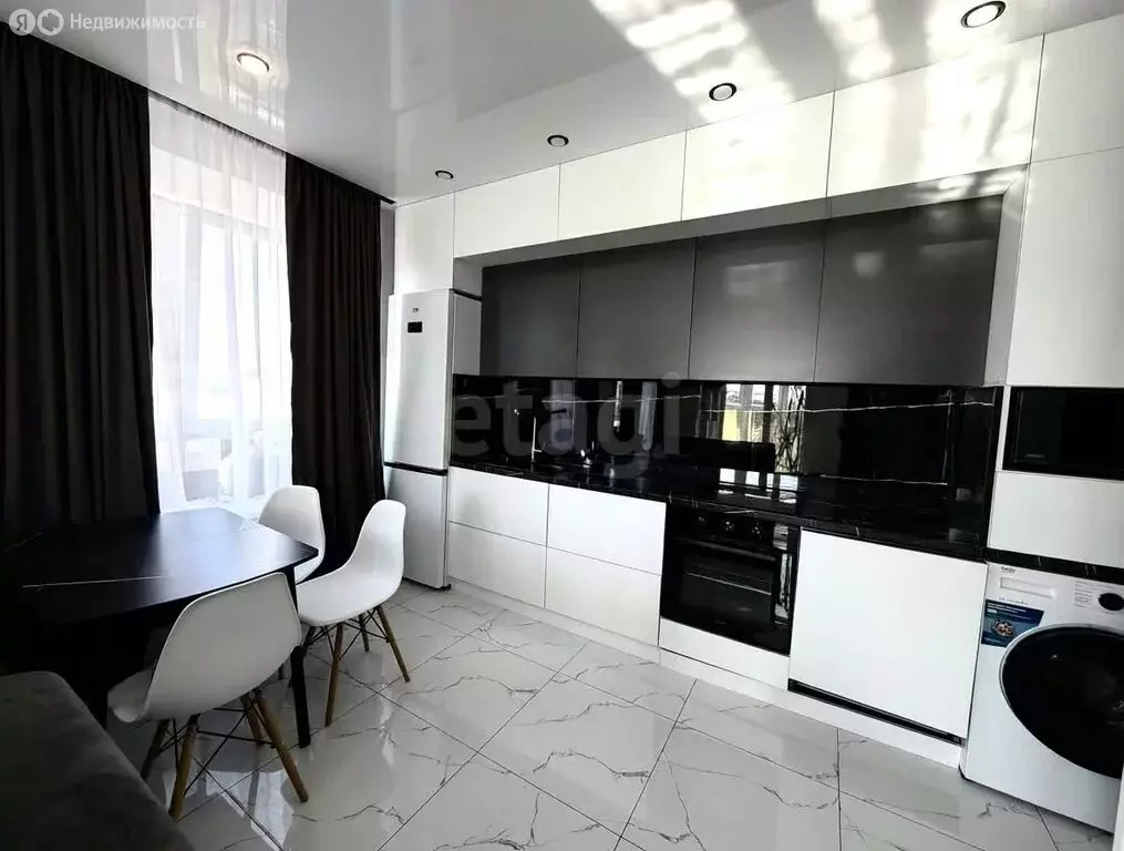 1-комнатная квартира: Брянск, улица Ульянова, 24 (40 м) - Фото 2