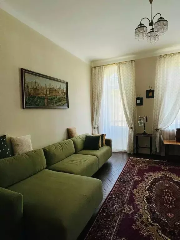 2-к кв. Псковская область, Псков Октябрьский просп., 44 (68.7 м) - Фото 1
