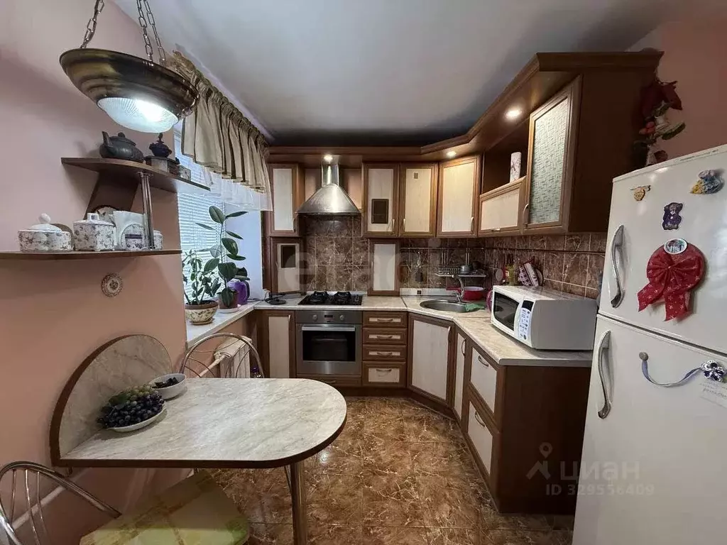 2-к кв. Крым, Симферополь ул. Спера (45.0 м) - Фото 1