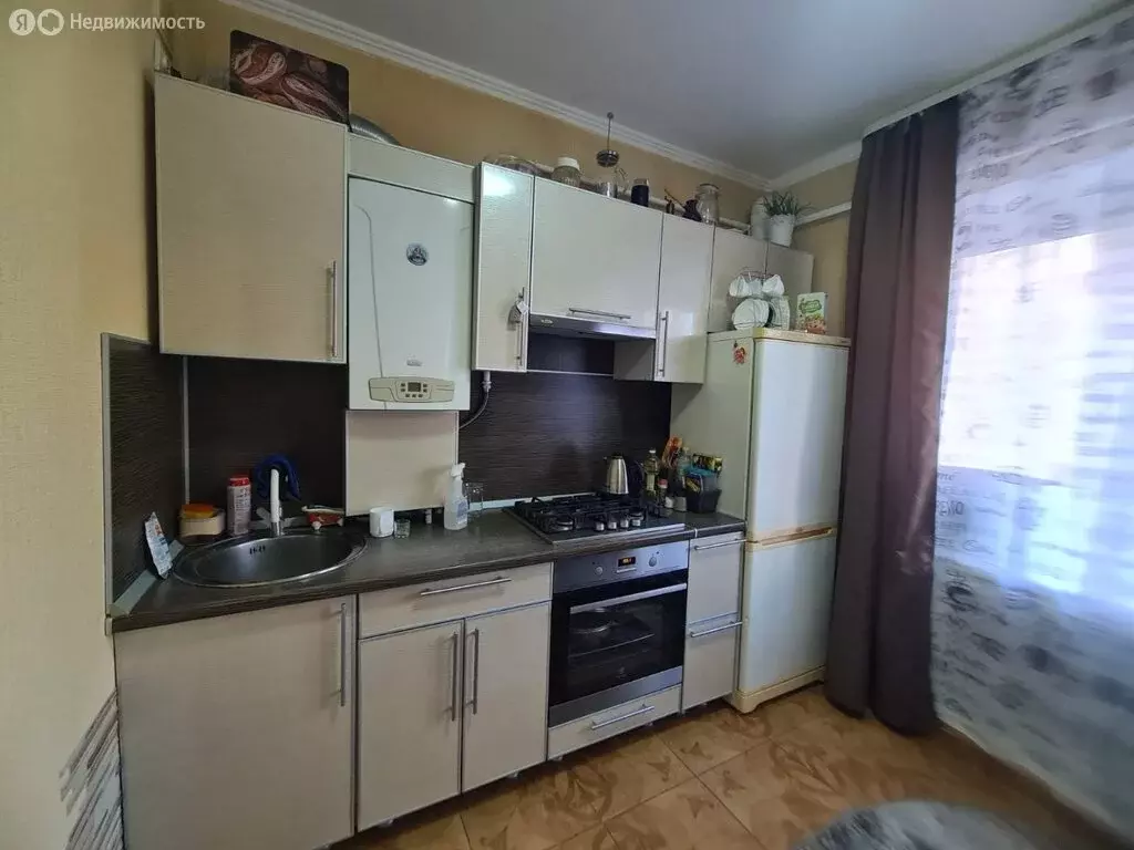2-комнатная квартира: Горячий Ключ, улица Ленина, 214 (63.6 м) - Фото 1
