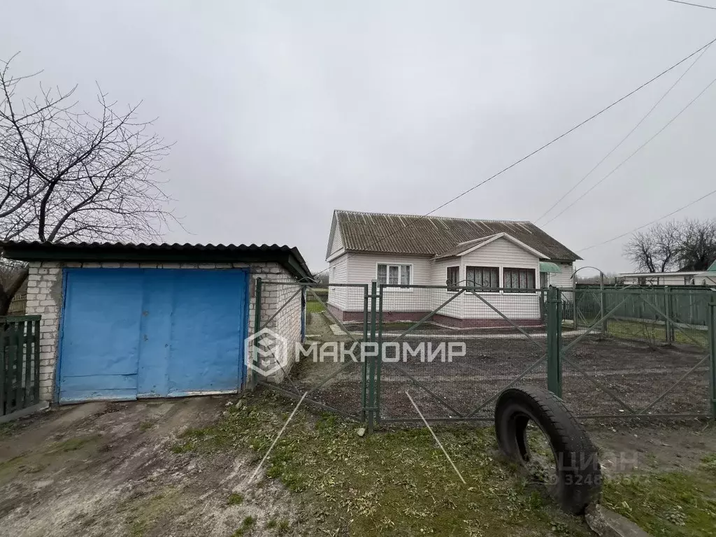 Дом в Брянская область, Брасовский район, Крупецкое с/пос, д. Крупец ... - Фото 1