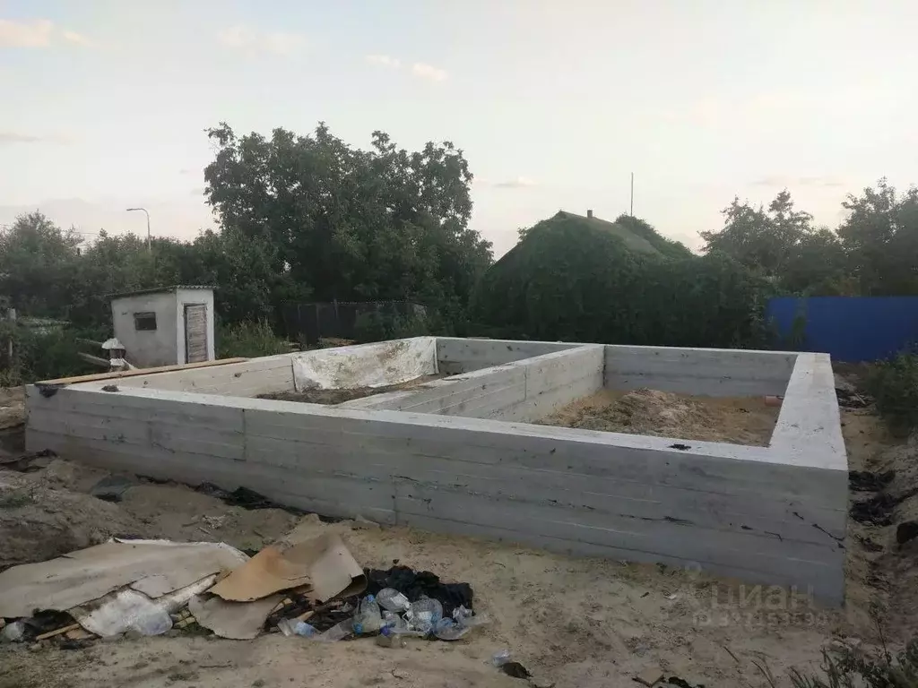 Участок в Волгоградская область, Волгоград пос. Ангарский, ул. ... - Фото 1