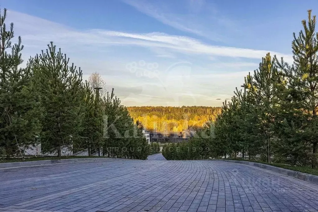 Участок в Московская область, Красногорск городской округ, д. ... - Фото 2