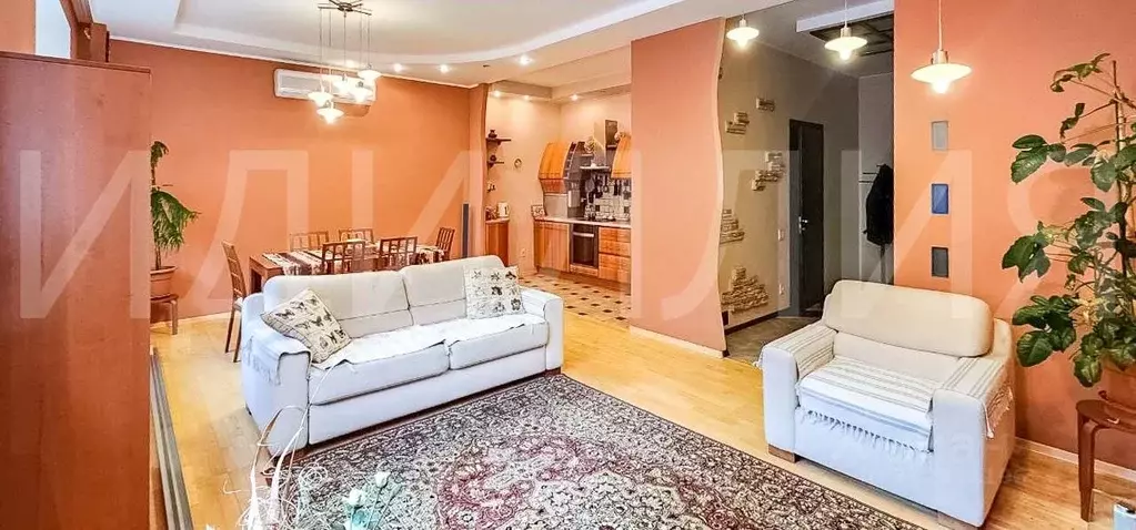 3-к кв. Ульяновская область, Ульяновск ул. Радищева, 30 (125.0 м) - Фото 1