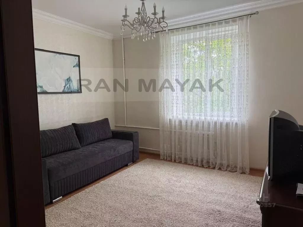 2-к кв. Адыгея, Майкоп Краснооктябрьская ул., 3 (50.8 м) - Фото 1