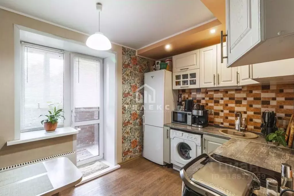 1-к кв. Омская область, Омск ул. Димитрова, 69/1 (37.2 м) - Фото 0