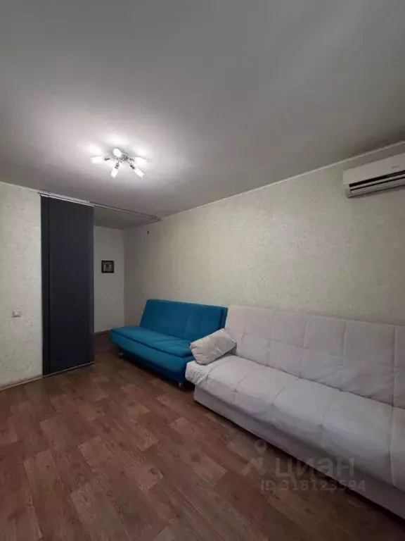 1-к кв. Волгоградская область, Волгоград ул. Кирова, 86А (34.3 м) - Фото 1
