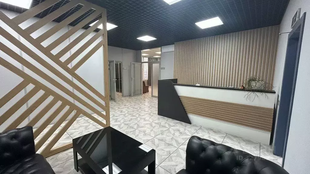 Офис в Санкт-Петербург пос. Шушары, ул. Поселковая, 12 (240 м) - Фото 1