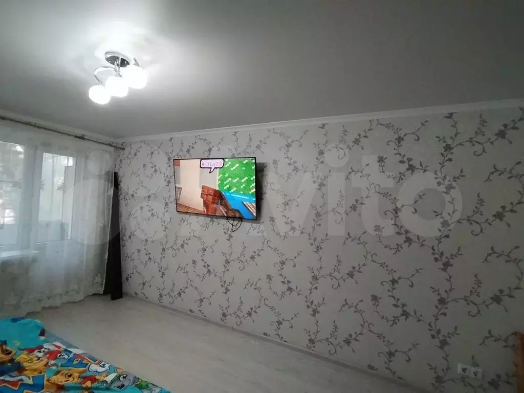 2-к. квартира, 42 м, 5/5 эт. - Фото 1