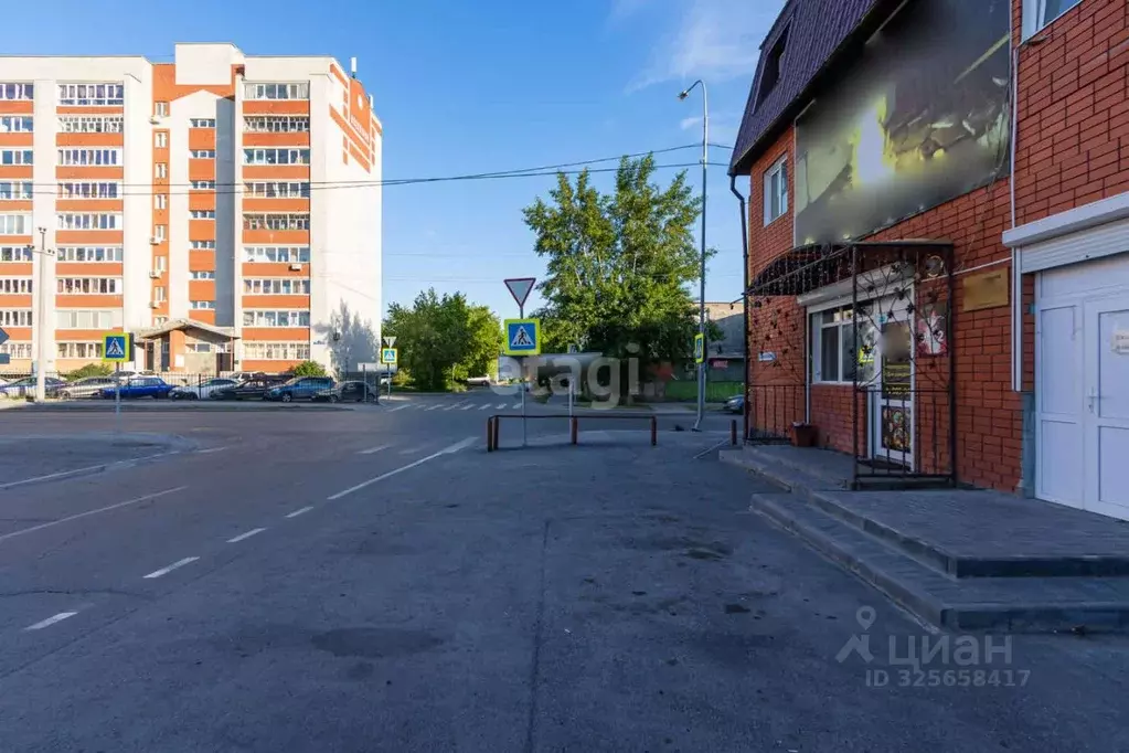 Помещение свободного назначения в Тюменская область, Тюмень Совхозная ... - Фото 1