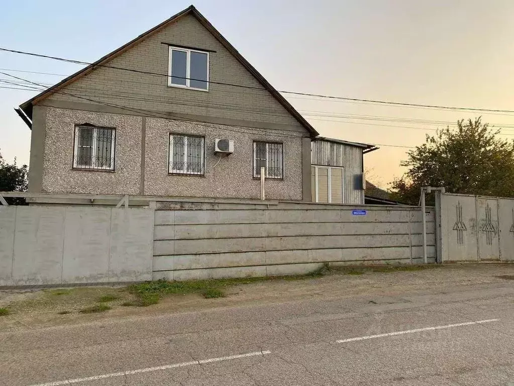 Дом в Краснодарский край, Крымск ул. Шевченко (214 м) - Фото 1