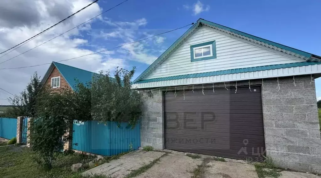Дом в Башкортостан, Кушнаренковский сельсовет, с. Кушнаренково ул. ... - Фото 2