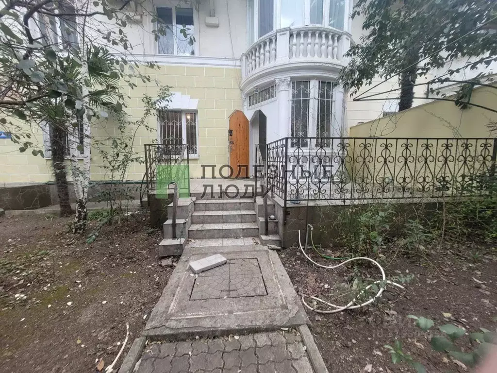 3-к кв. Крым, Ялта ул. Боткинская, 16 (75.0 м) - Фото 0