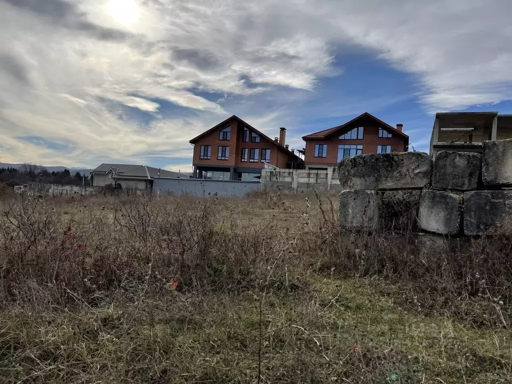 Участок в Кабардино-Балкария, Нальчик ул. Биттирова (10.0 сот.) - Фото 0