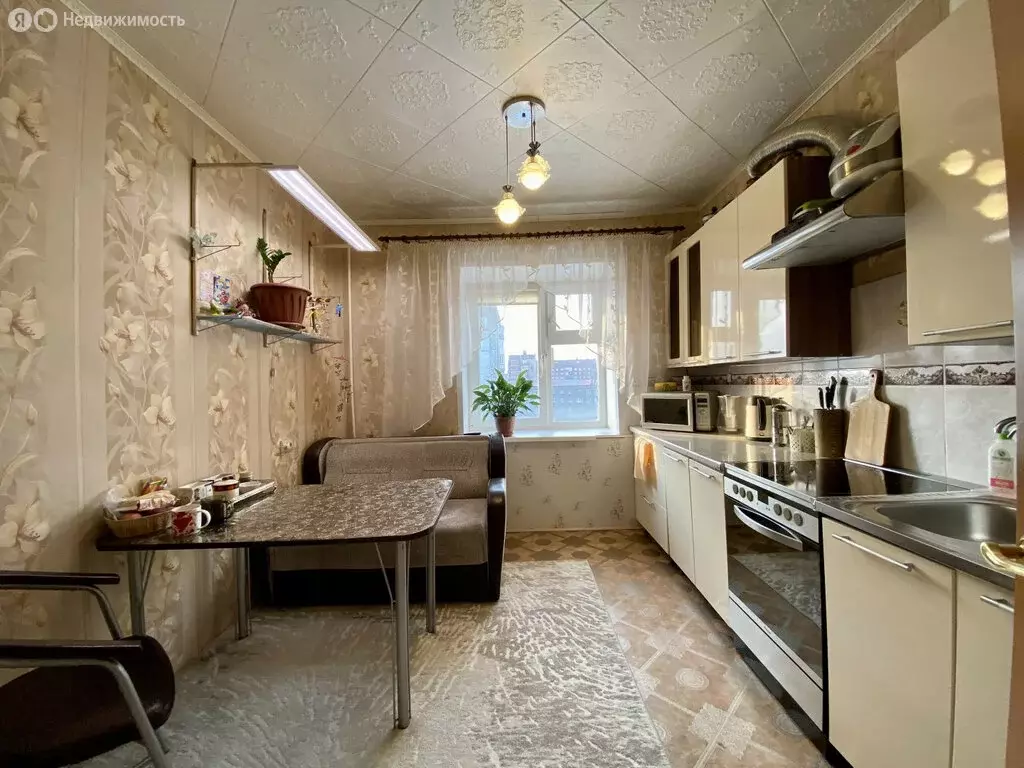 3-комнатная квартира: Норильск, улица Лауреатов, 61 (69.2 м) - Фото 1