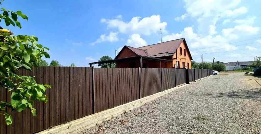 Дом в Краснодарский край, Белореченск ул. Ленина (112 м) - Фото 1