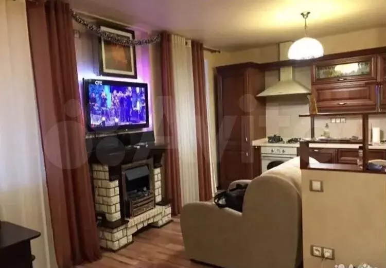 1-к. квартира, 42 м, 1/10 эт. - Фото 0