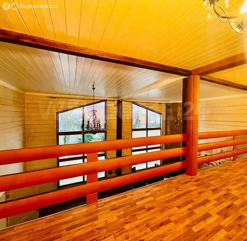 Дом в село Лучинское, Железнодорожная улица, 62Б (253 м) - Фото 1