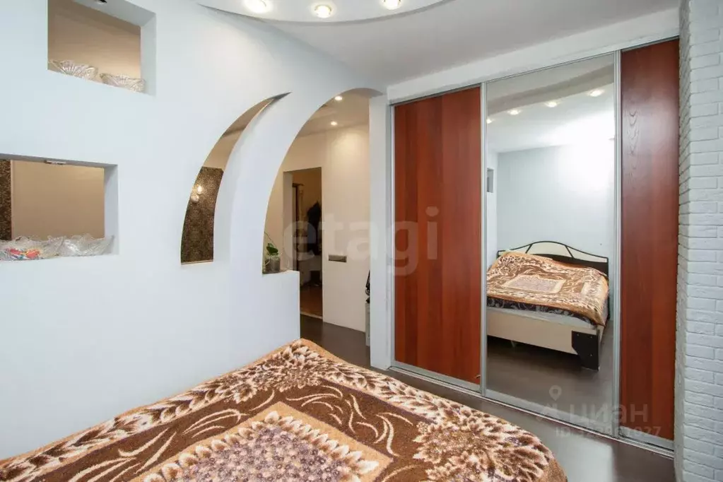 1-к кв. Кемеровская область, Новокузнецк ул. Звездова, 10 (43.3 м) - Фото 1