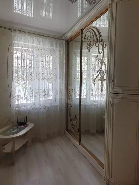 2-к. квартира, 60 м, 1/1 эт. - Фото 0