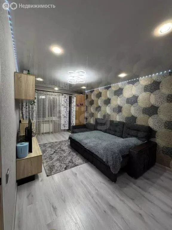 2-комнатная квартира: Омск, проспект Королёва, 10В (53 м) - Фото 1