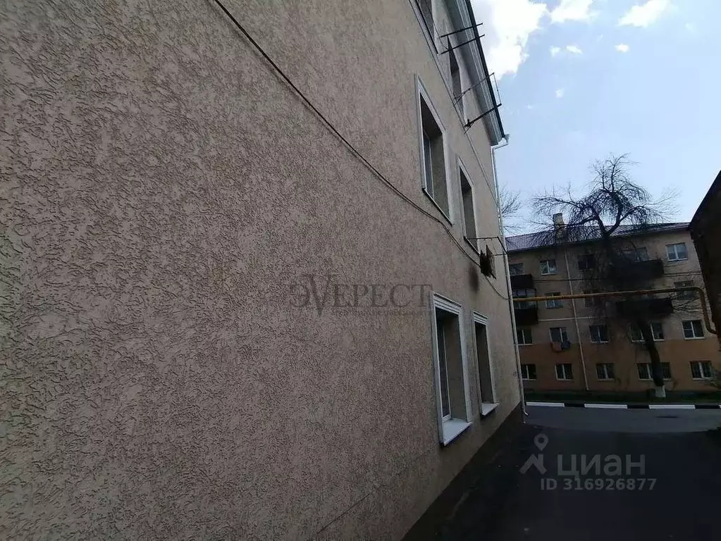 2-к кв. Белгородская область, Старый Оскол ул. Урицкого, 8 (47.5 м) - Фото 1