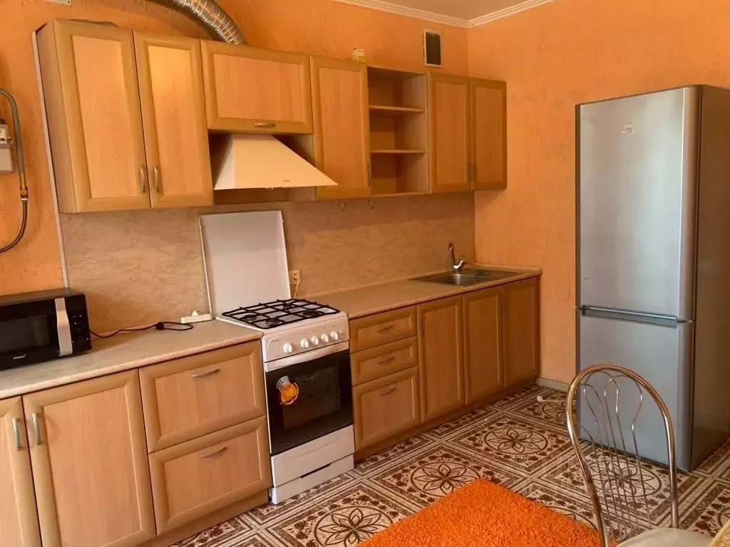 2-к кв. Курская область, Курск ул. Радищева, 18 (55.0 м) - Фото 0