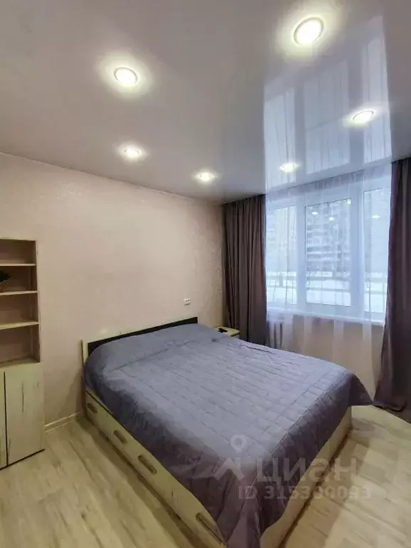 2-к кв. Ленинградская область, Тихвин 3-й мкр, 14 (44.0 м) - Фото 0